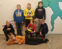 5.b klassi poisid tõid Järvamaa  rahvastepalliturniiri võidukarika koju